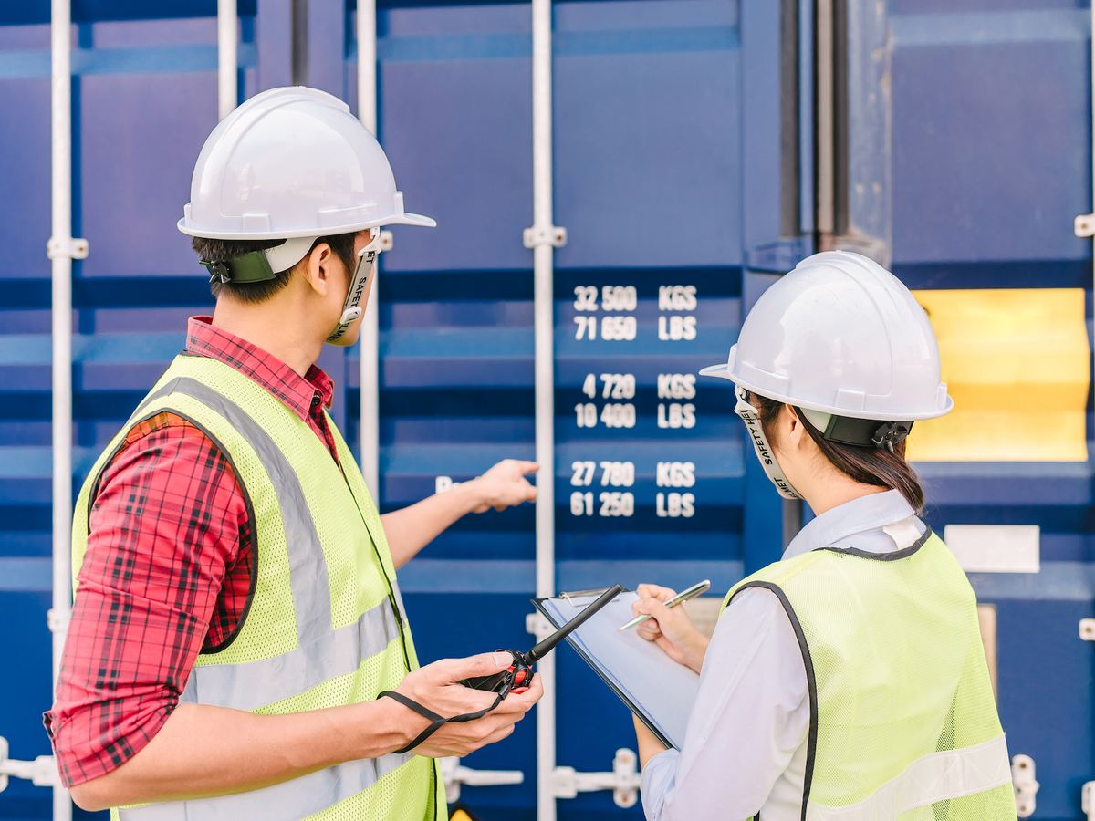 Customs inspection at the container yard